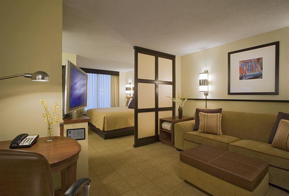 Hyatt Place Baltimore/Bwi Airport Линтикъм Стая снимка